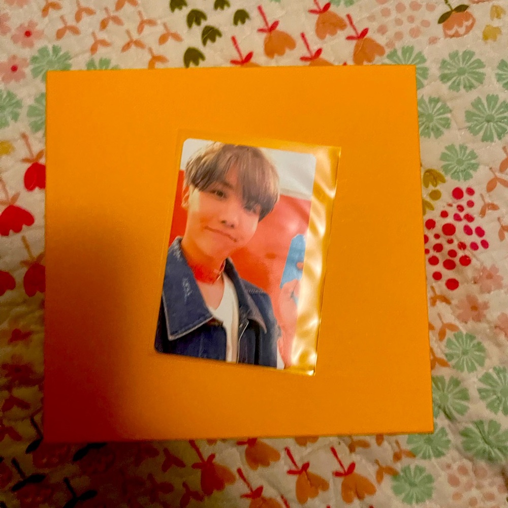 J-Hope Butter yellow album photo card